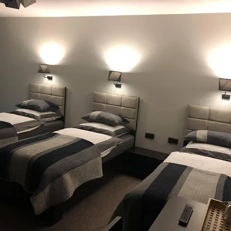 Podzamcze 게스트하우스