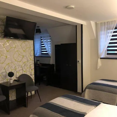 Podzamcze 게스트하우스