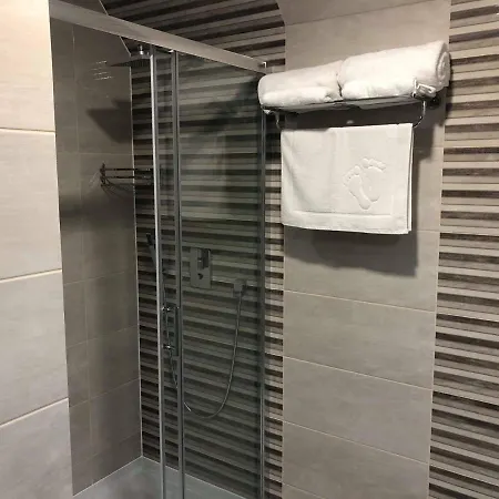 Podzamcze 4*