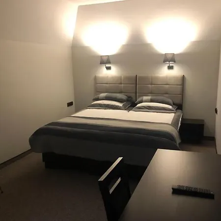 Podzamcze 4* Olkusz