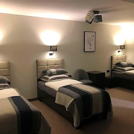 Podzamcze 게스트하우스 4*